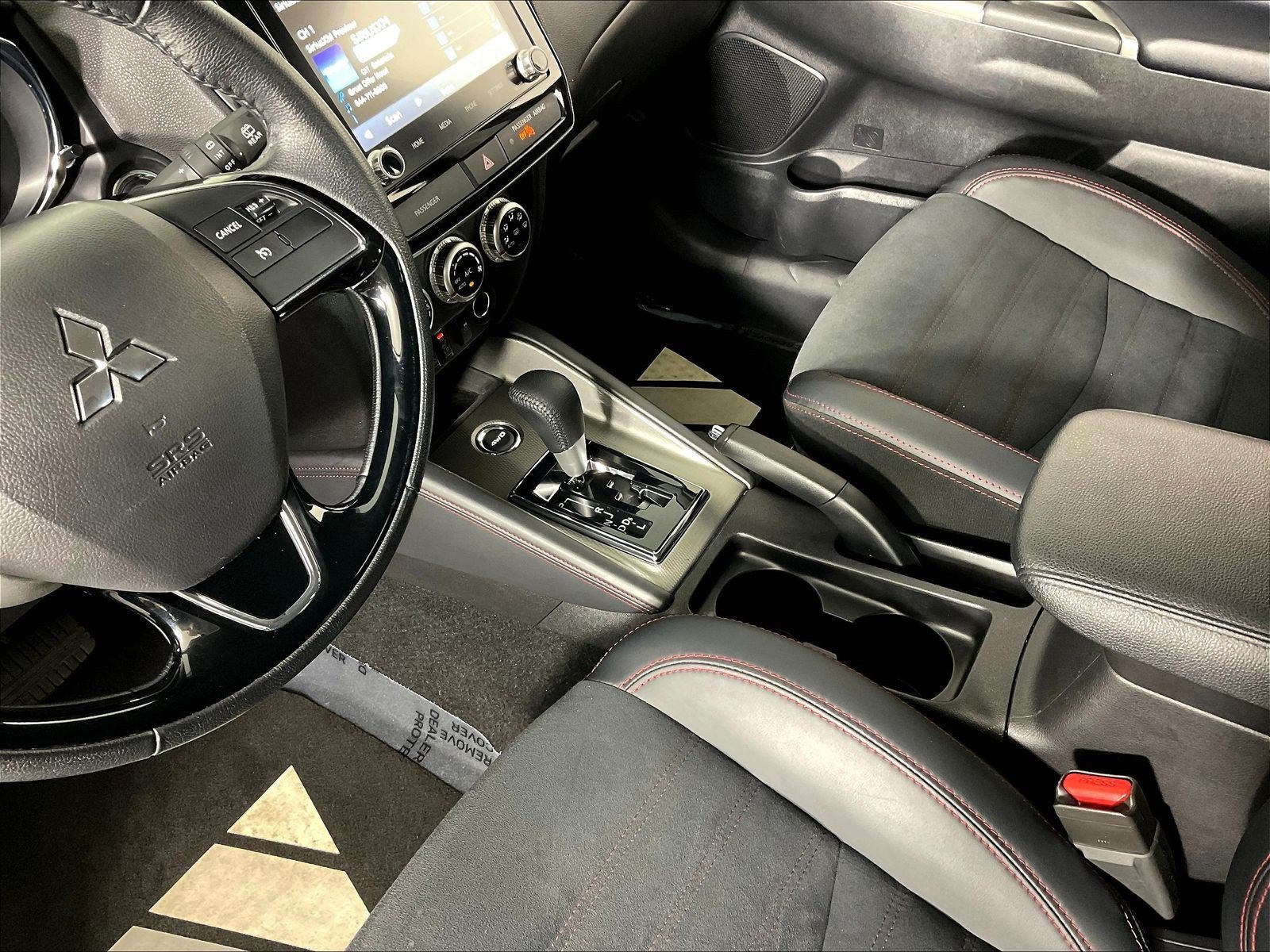 Used 2026 Mitsubishi Outlander Sport SE AWD/4WD image 18