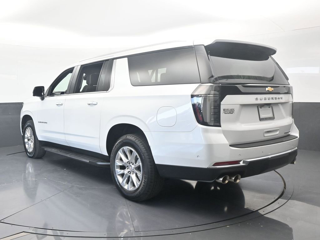 New 2025 Chevrolet Suburban Premier image 4