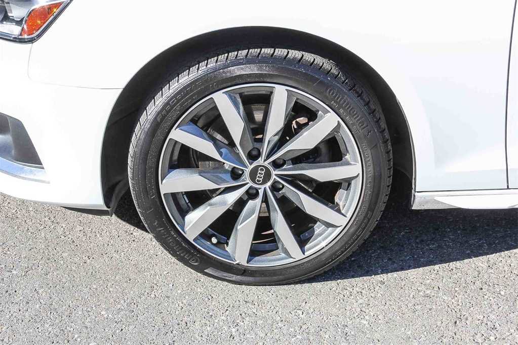 Used 2022 Audi A4 2.0T Premium Plus w/ Premium Plus Package image 9