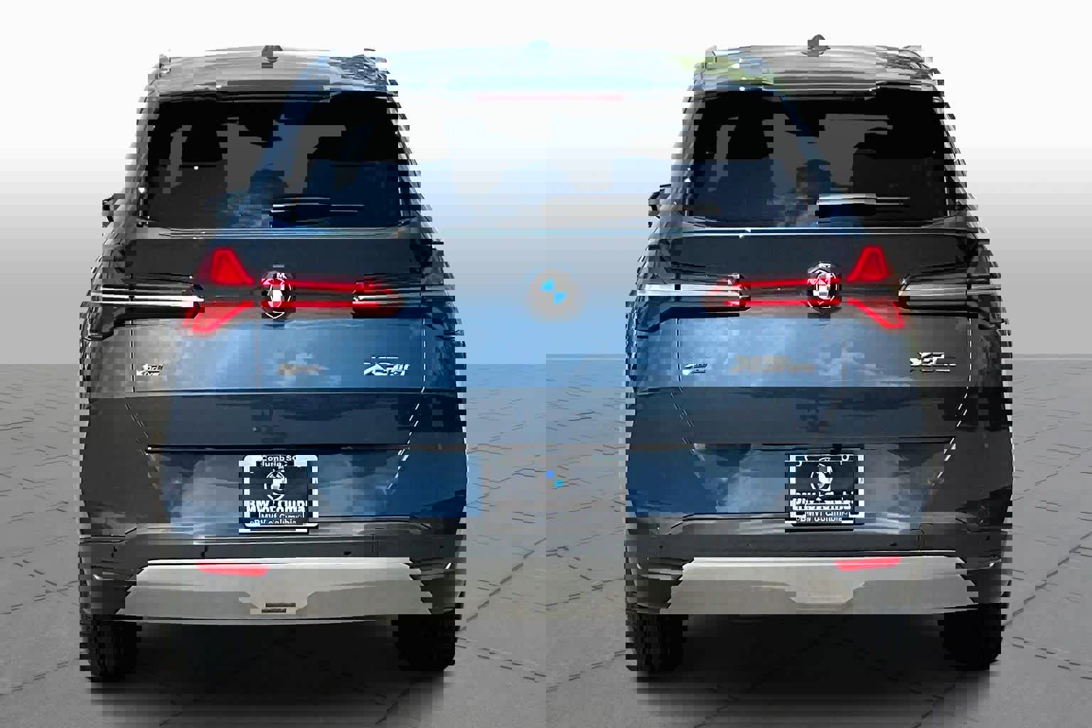 Certified 2025 BMW X3 xDrive30i w/ Premium Package AWD/4WD image 4