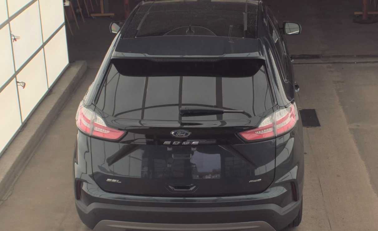 Used 2024 Ford Edge SEL w/ Convenience Package AWD/4WD image 5