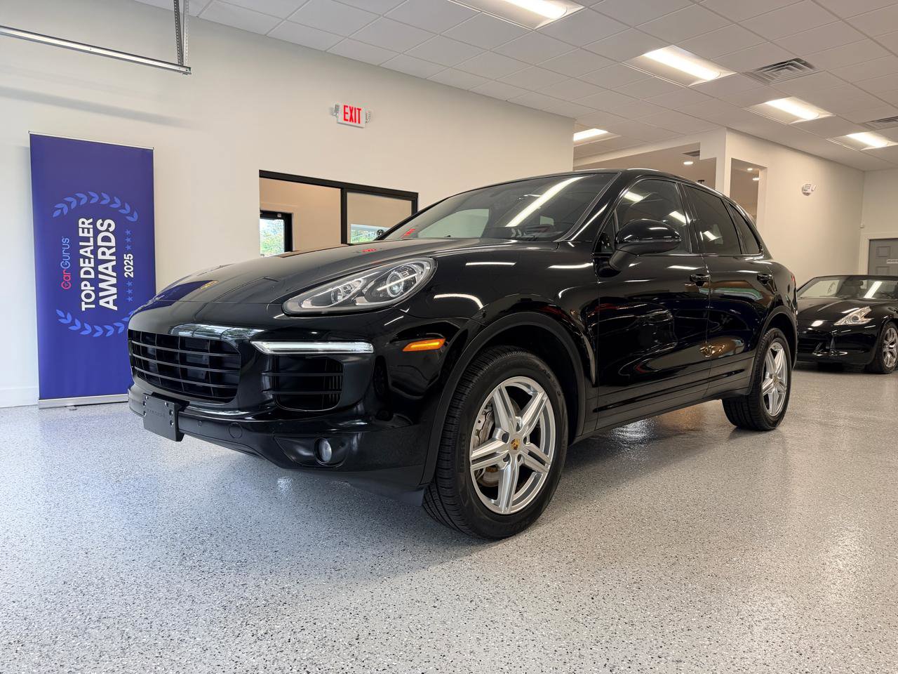Used 2016 Porsche Cayenne S AWD/4WD image 4