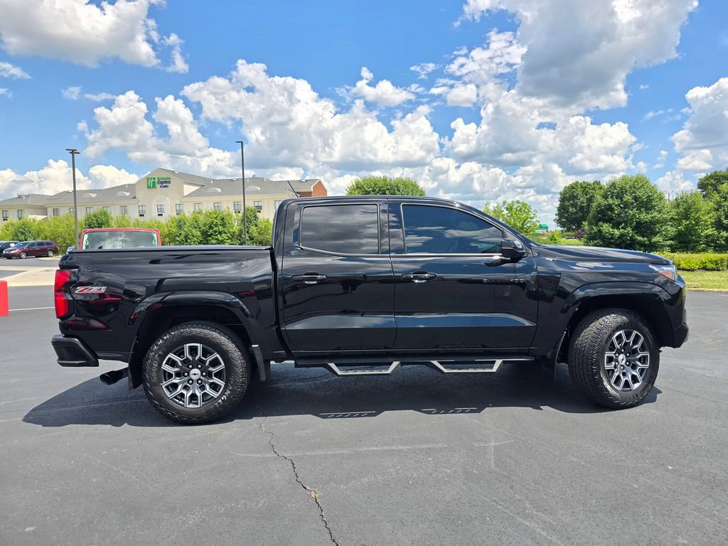 Used 2024 Chevrolet Colorado Z71 w/ Z71 Convenience Package 2 AWD/4WD image 9