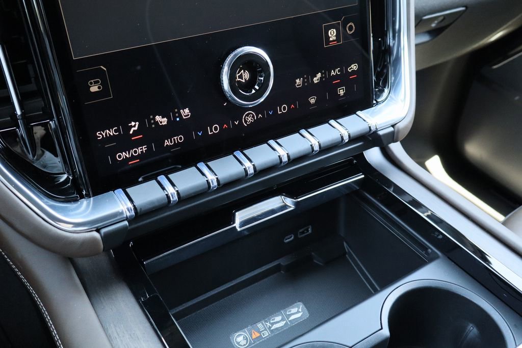 Used 2026 GMC Yukon Denali Ultimate image 18