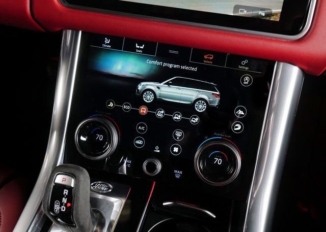 Used 2022 Land Rover Range Rover Sport HST image 15