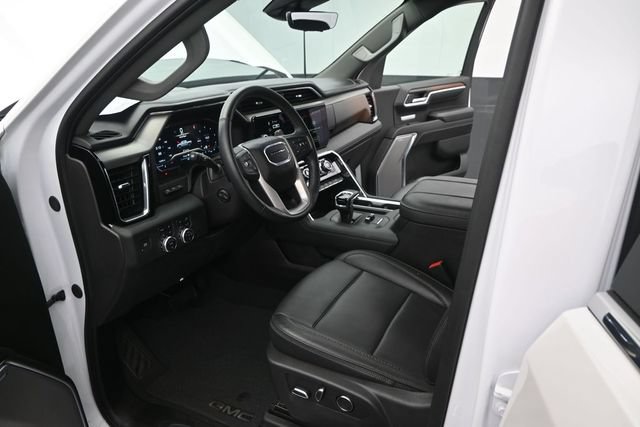 Used 2024 GMC Sierra 1500 Denali w/ Technology Package AWD/4WD image 6
