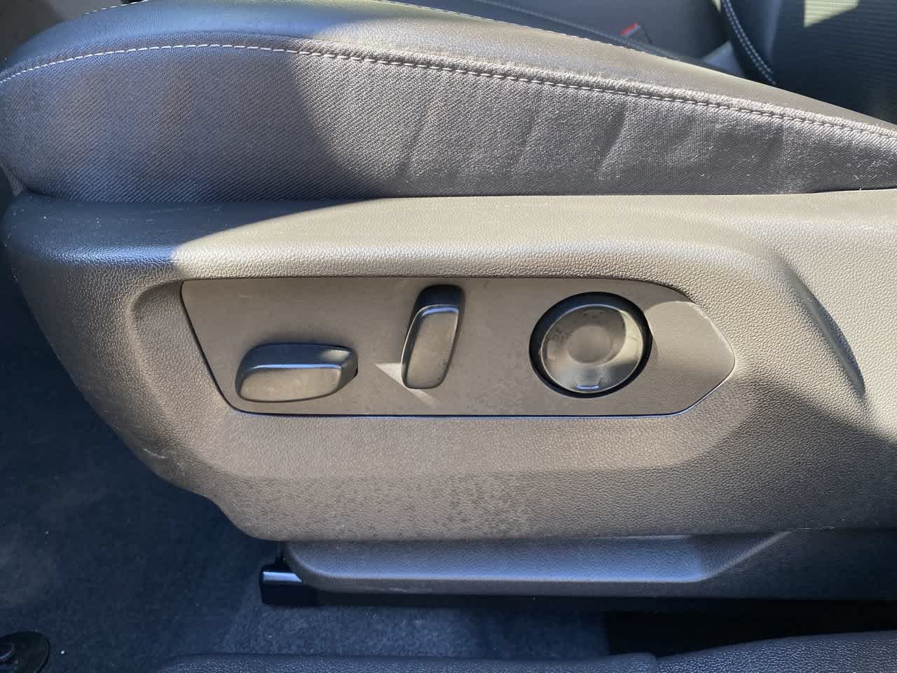 Used 2024 Buick Envision Preferred AWD/4WD image 13