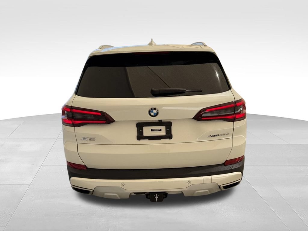Used 2021 BMW X5 xDrive45e w/ Executive Package 3 AWD/4WD image 6