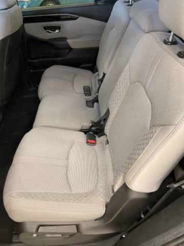 Used 2024 Honda Pilot LX image 12