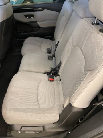 Used 2024 Honda Pilot LX image 12