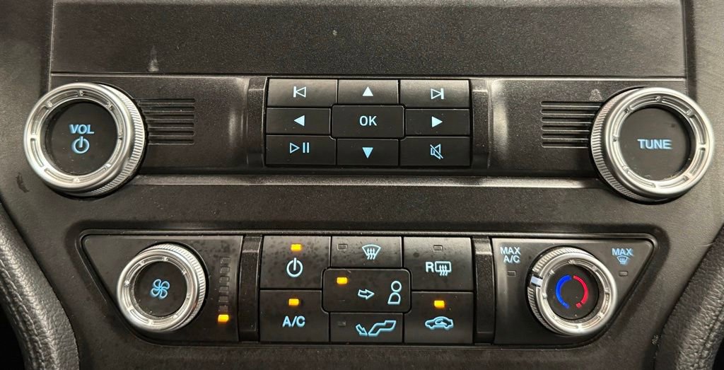 Used 2019 Ford Mustang Coupe w/ Black Accent Package image 21