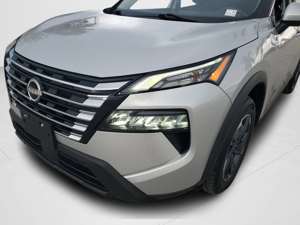 Used 2024 Nissan Rogue SV FWD image 24