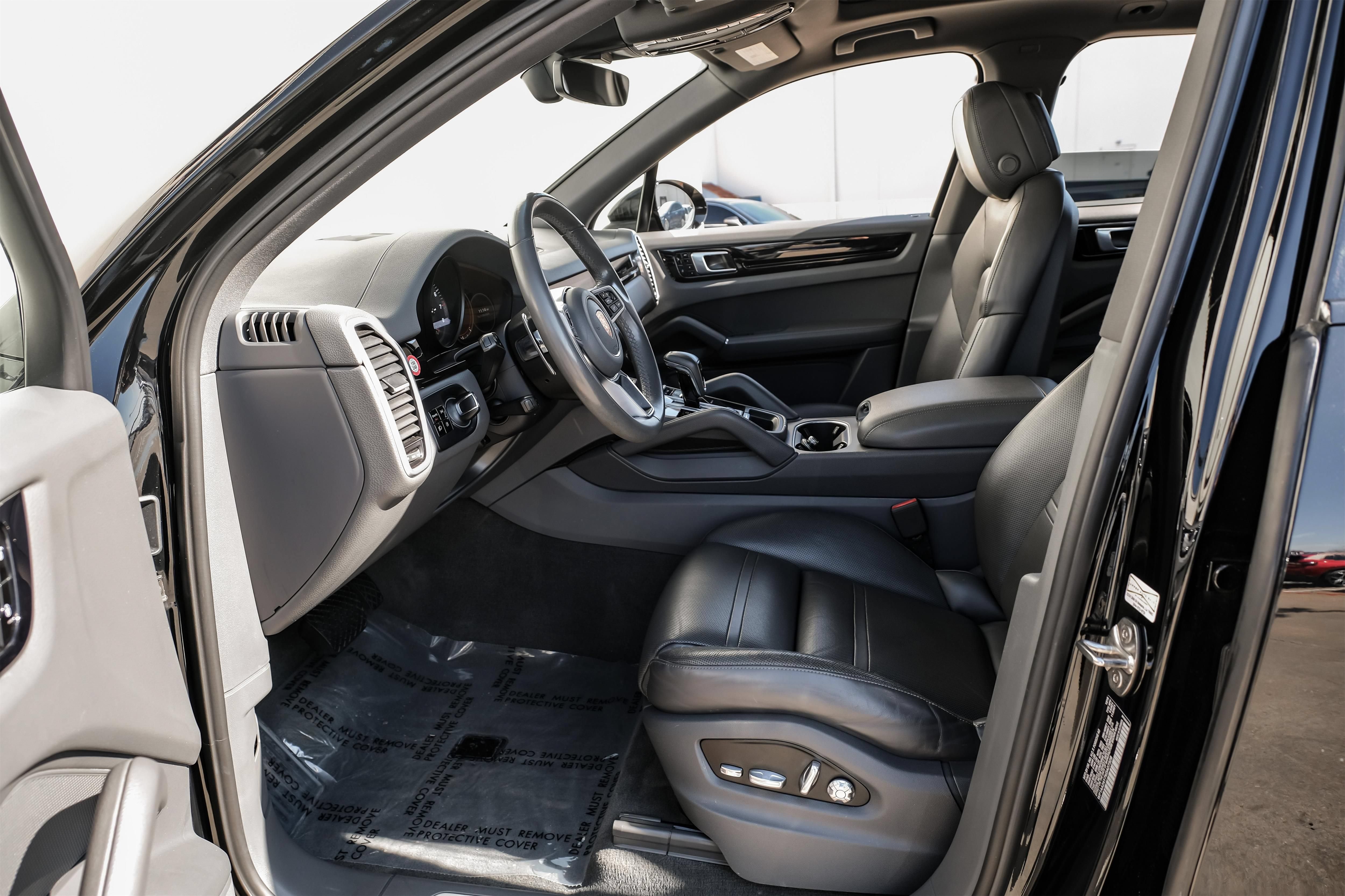 Used 2019 Porsche Cayenne AWD/4WD image 3