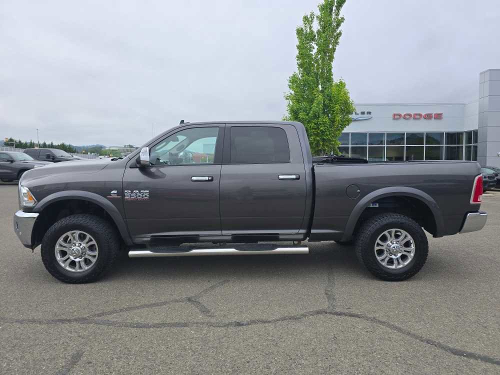 Used 2017 RAM 3500 Laramie w/ Convenience Group AWD/4WD image 2
