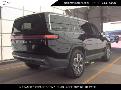 Used 2024 Rivian R1S Adventure image 5