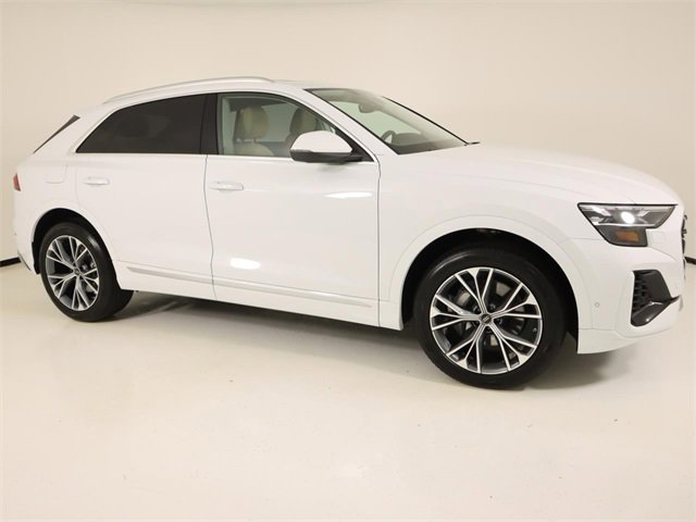 Certified 2025 Audi Q8 Premium Plus image 6