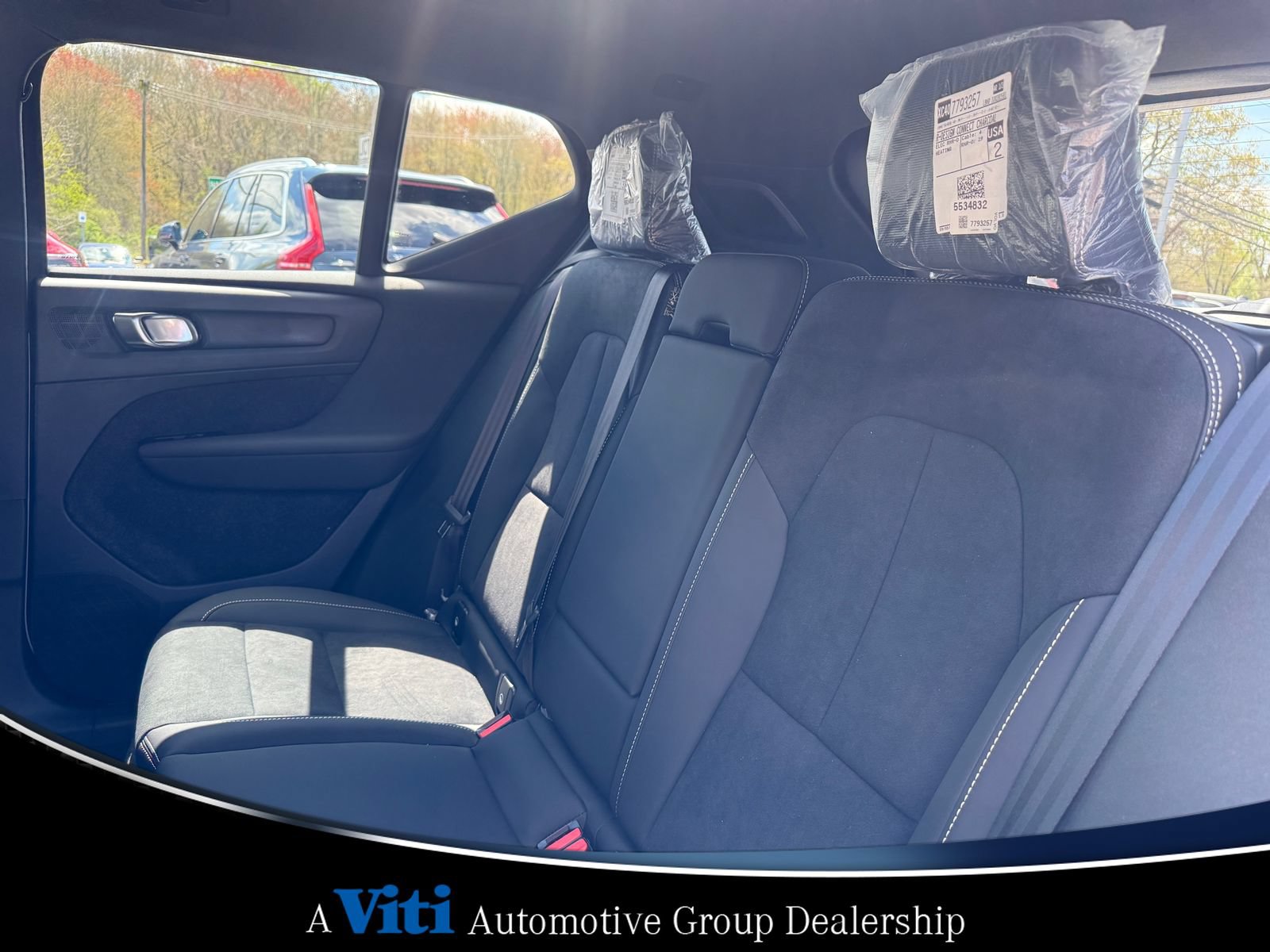 Used 2026 Volvo XC40 B5 Ultra w/ Protection Package Premier AWD/4WD image 14