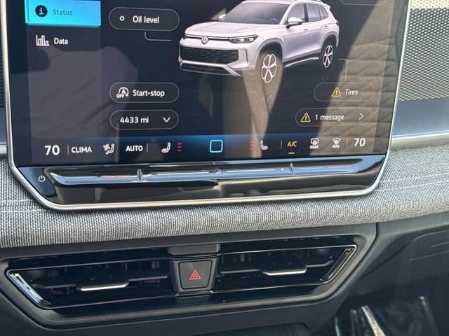 Certified 2025 Volkswagen Tiguan S FWD image 19
