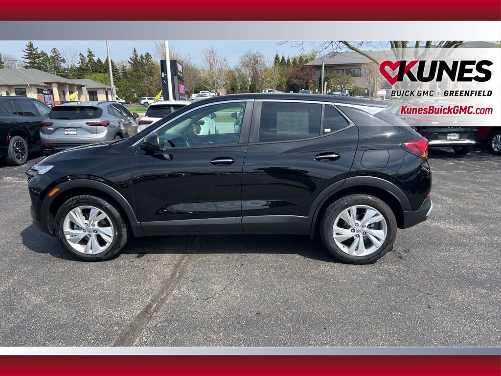 Used 2025 Buick Encore GX Preferred AWD/4WD image 10