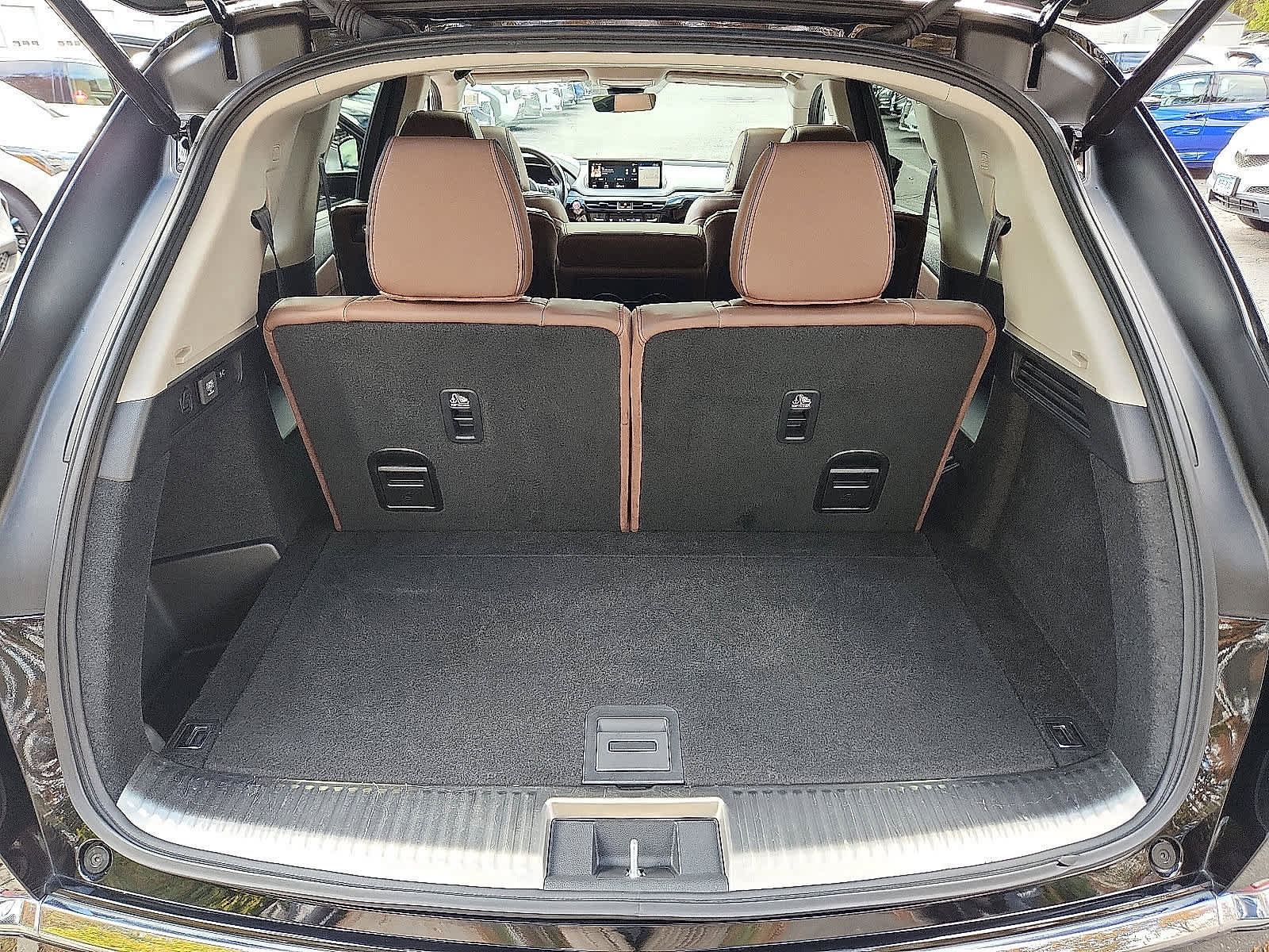 Used 2024 Acura MDX SH-AWD w/ Advance Package image 30