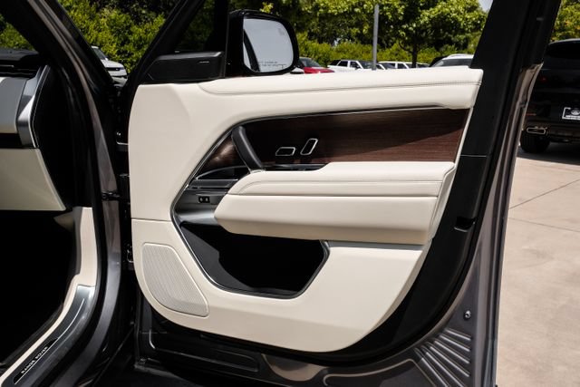 New 2026 Land Rover Range Rover SE AWD/4WD image 56