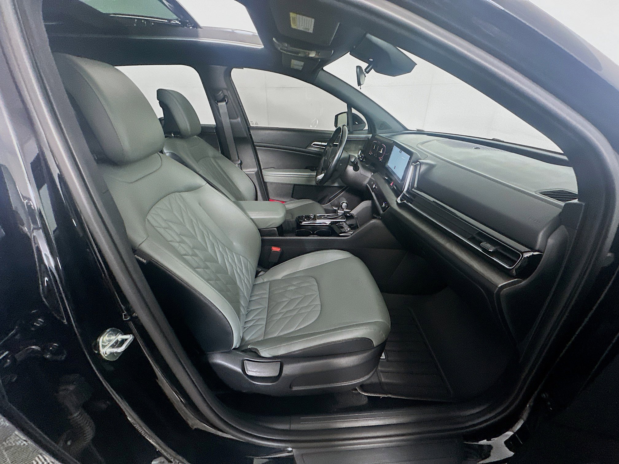 Used 2024 Kia Sportage X-Line w/ X-Line Premium Package image 34