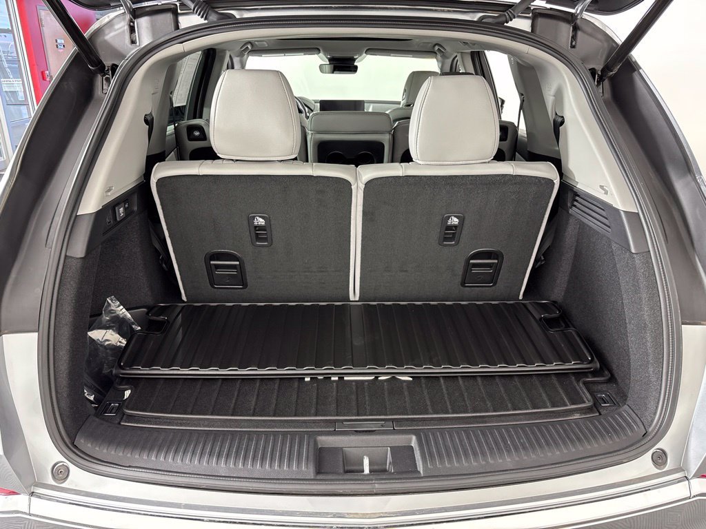 Used 2026 Acura MDX w/ Technology Package AWD/4WD image 15