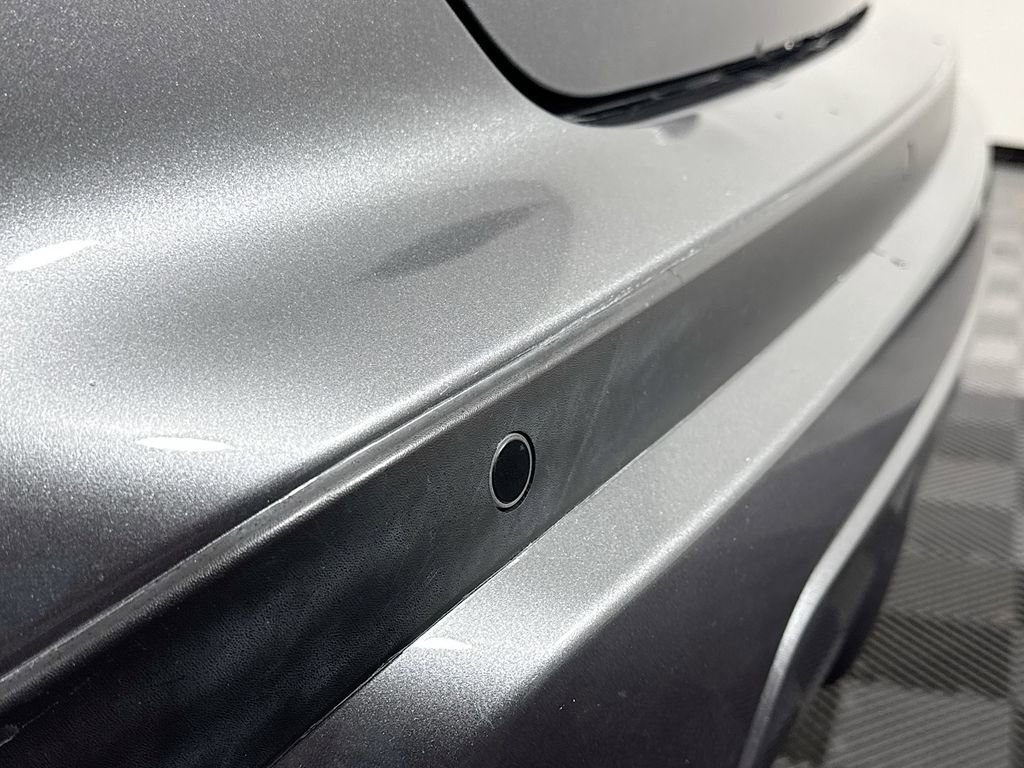 Used 2021 Nissan Kicks SV image 19