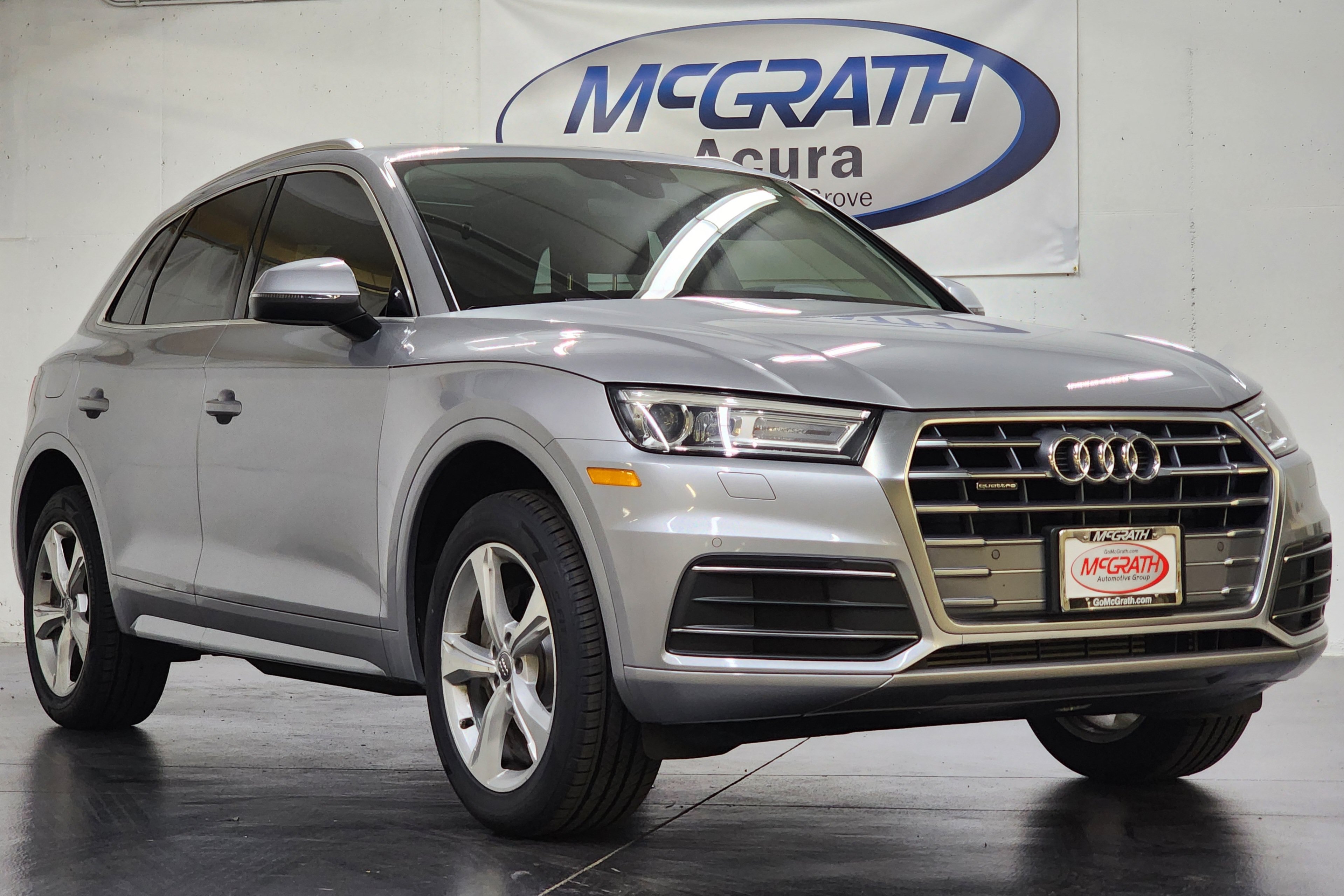 Used 2020 Audi Q5 2.0T Premium w/ Convenience Package AWD/4WD image 2