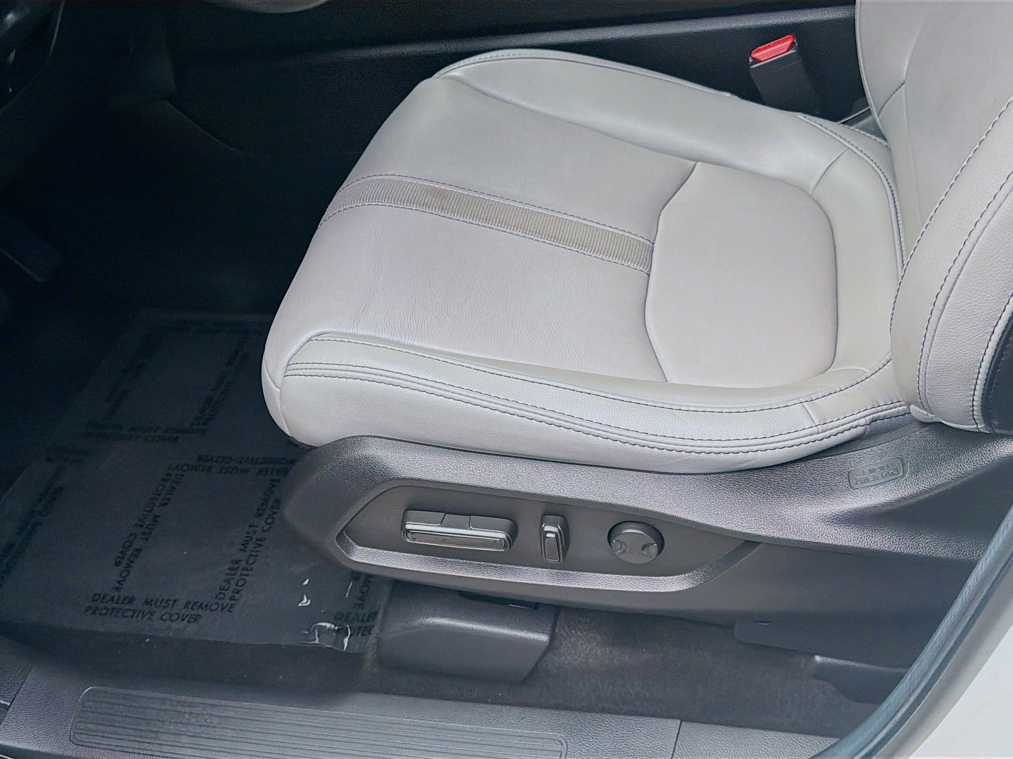 Used 2025 Honda Pilot Touring image 15