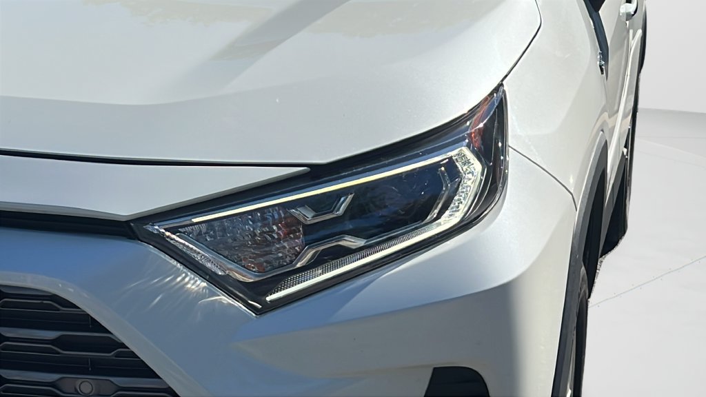 Used 2021 Toyota RAV4 Limited AWD/4WD image 26