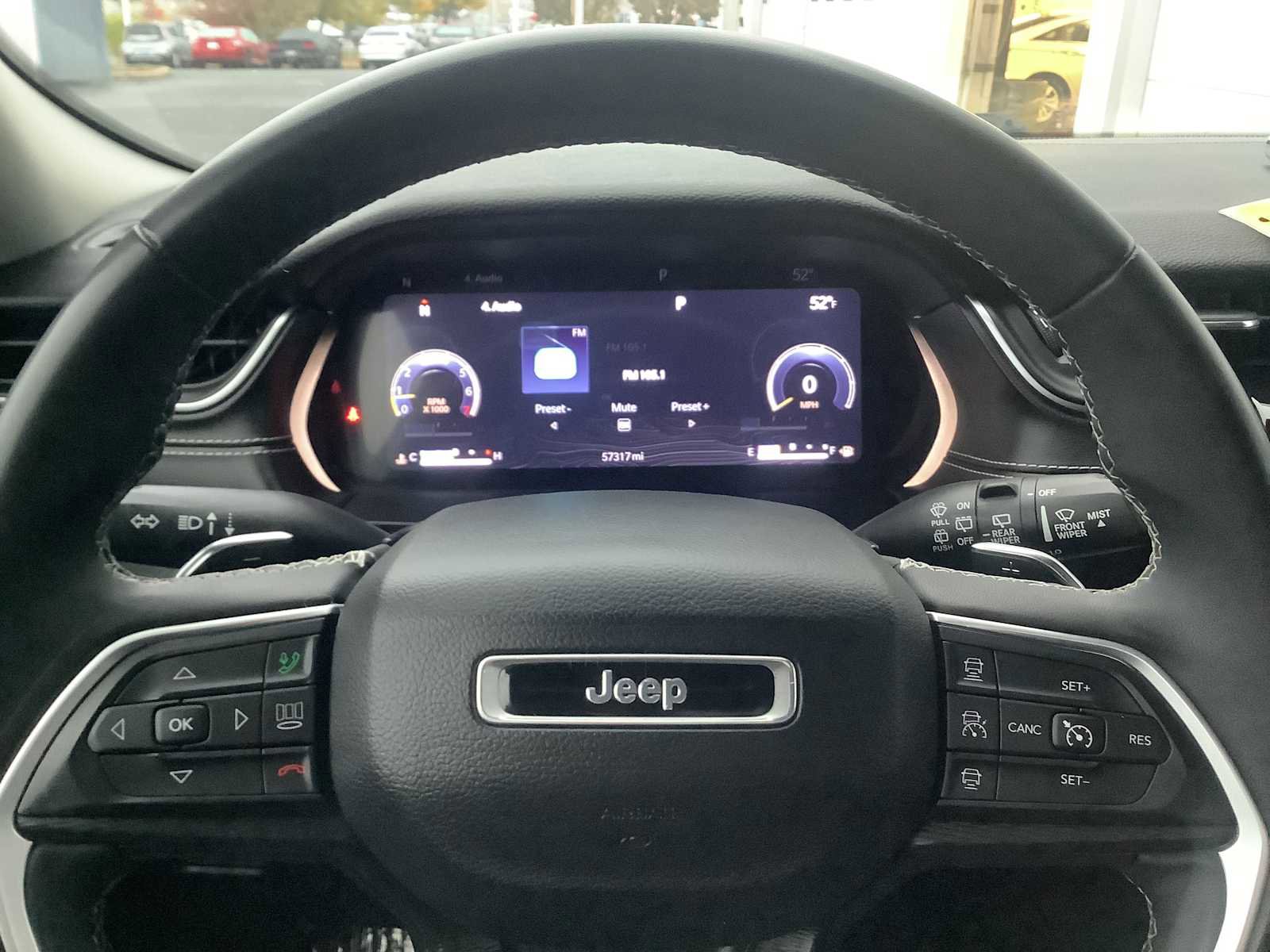 Used 2023 Jeep Grand Cherokee L Laredo image 16