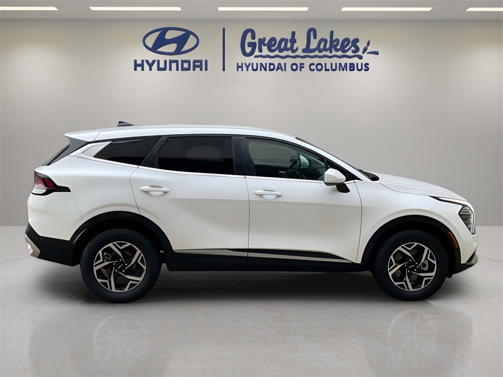 Used 2024 Kia Sportage LX image 6