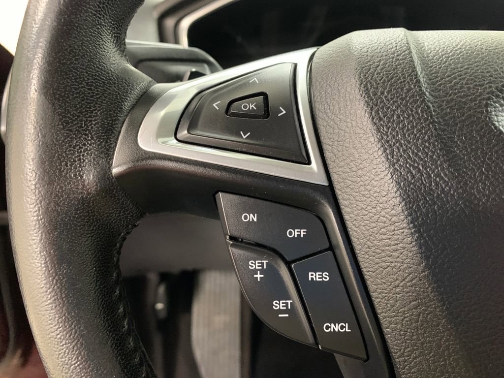 Used 2017 Ford Fusion Titanium image 12