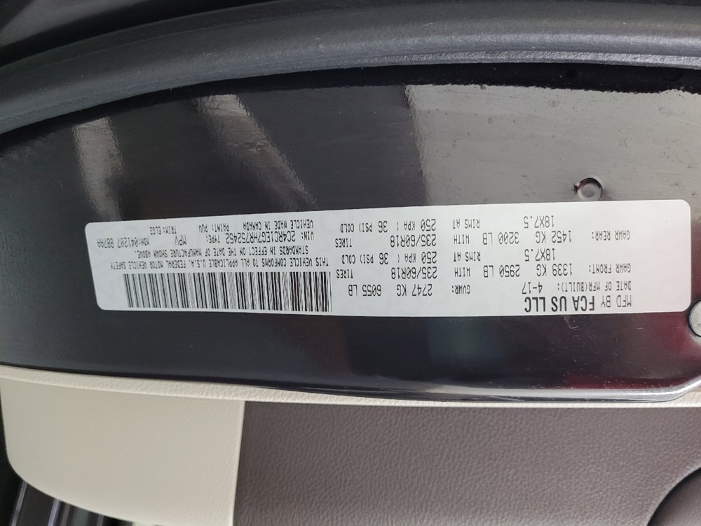 Used 2017 Chrysler Pacifica Touring-L Plus w/ Tire & Wheel Group FWD image 33
