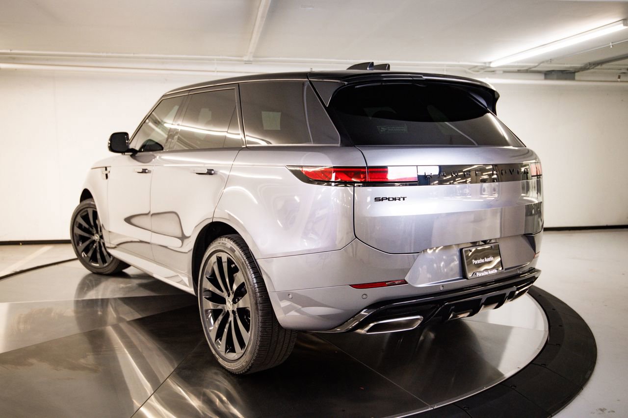Used 2025 Land Rover Range Rover Sport Dynamic SE AWD/4WD image 3