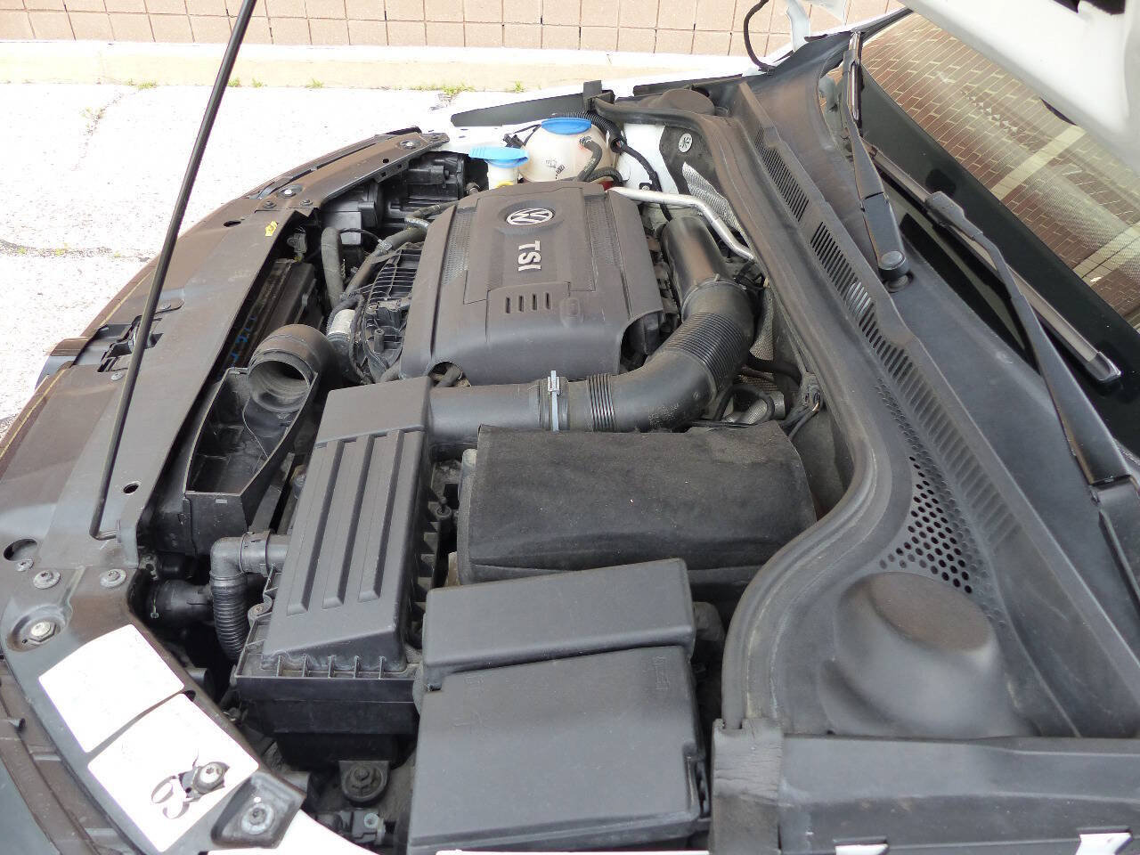Used 2015 Volkswagen Jetta Sport FWD image 17