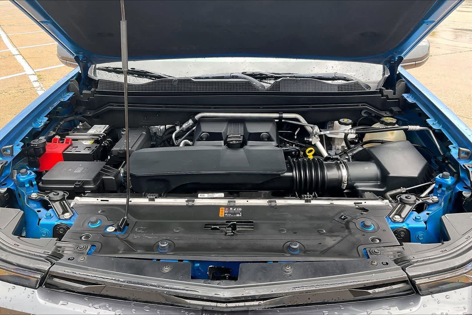 Used 2024 Chevrolet Colorado LT w/ LT Convenience Package RWD image 9