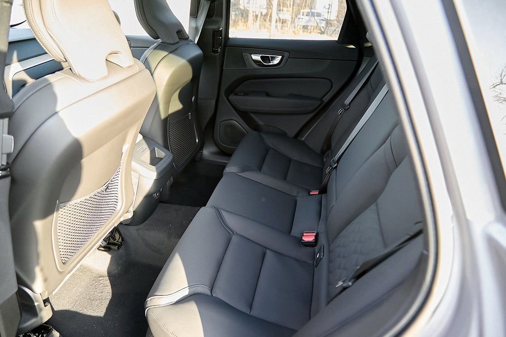 New 2026 Volvo XC60 B5 Plus w/ Protection Package Premier image 21