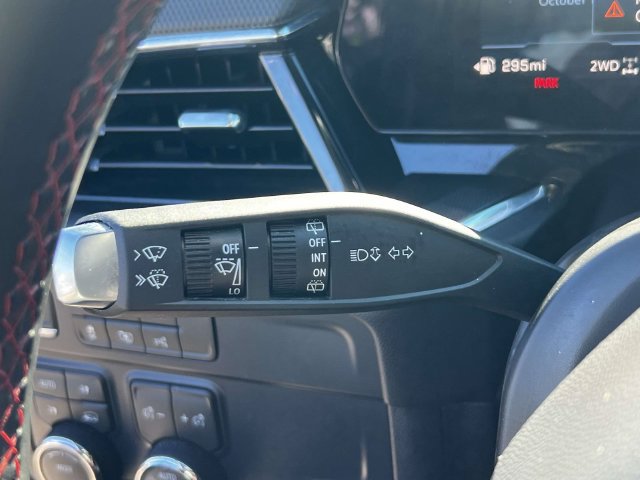 Used 2026 Chevrolet Suburban RST AWD/4WD image 26