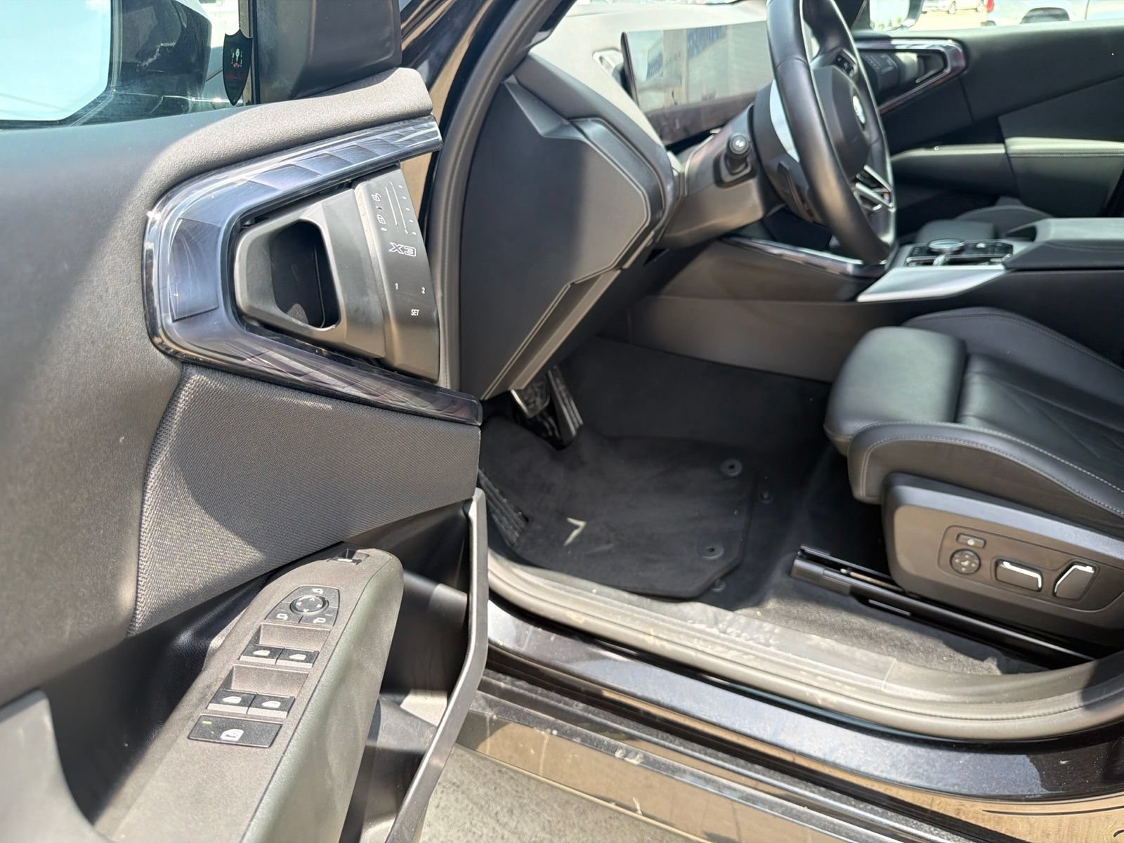 Used 2025 BMW X3 xDrive30i AWD/4WD image 18