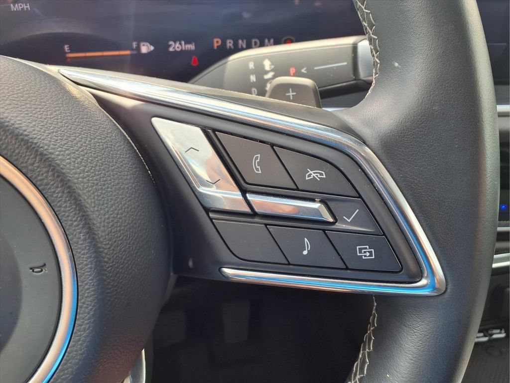 Certified 2025 Buick Envision Preferred AWD/4WD image 23