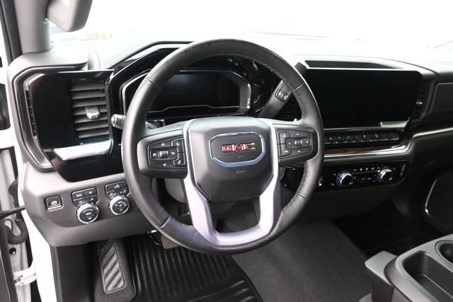 Used 2024 GMC Sierra 1500 Elevation w/ X31 Off-Road Package AWD/4WD image 24
