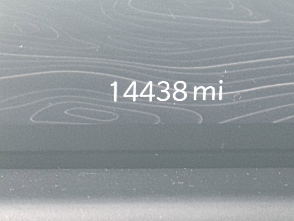 Used 2024 Jeep Wagoneer 2WD w/ Premium Group I image 30