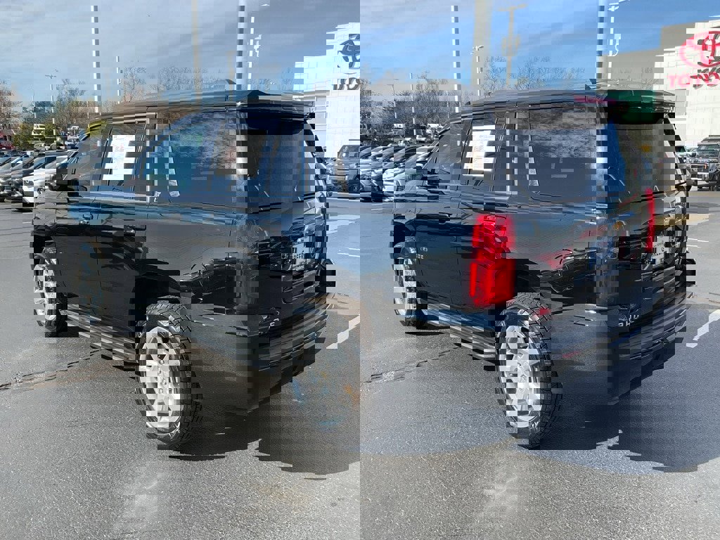 Used 2019 Chevrolet Tahoe LT w/ Luxury Package image 18