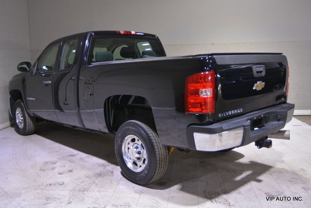Used 2007 Chevrolet Silverado 2500 W/T w/ LS Package image 3