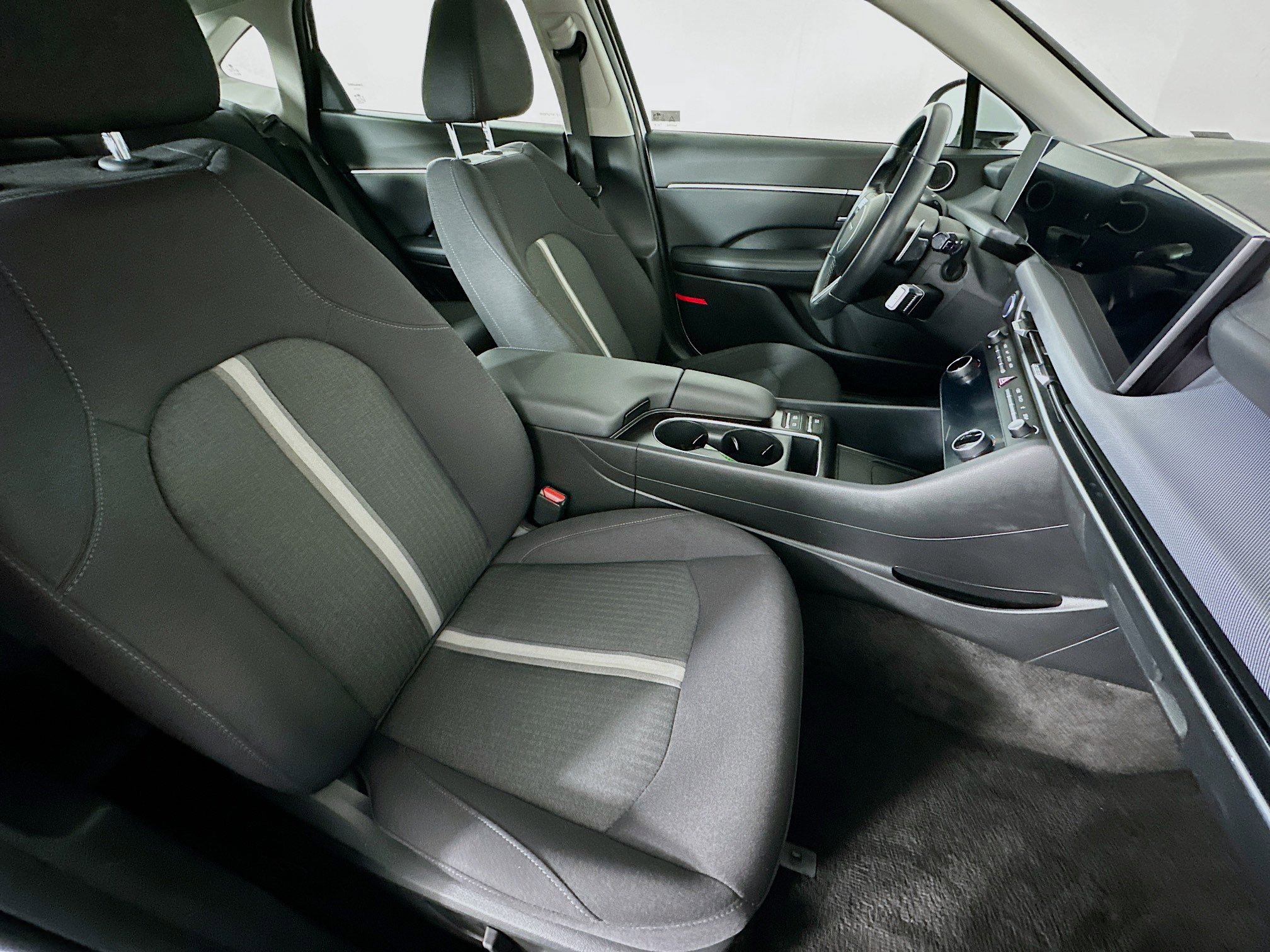 Used 2025 Hyundai Sonata SEL image 32