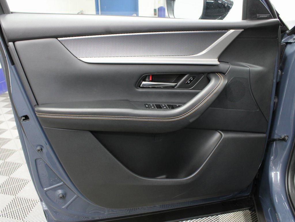 Used 2025 MAZDA CX-70 Plug-In Hybrid w/ Premium Pkg image 54