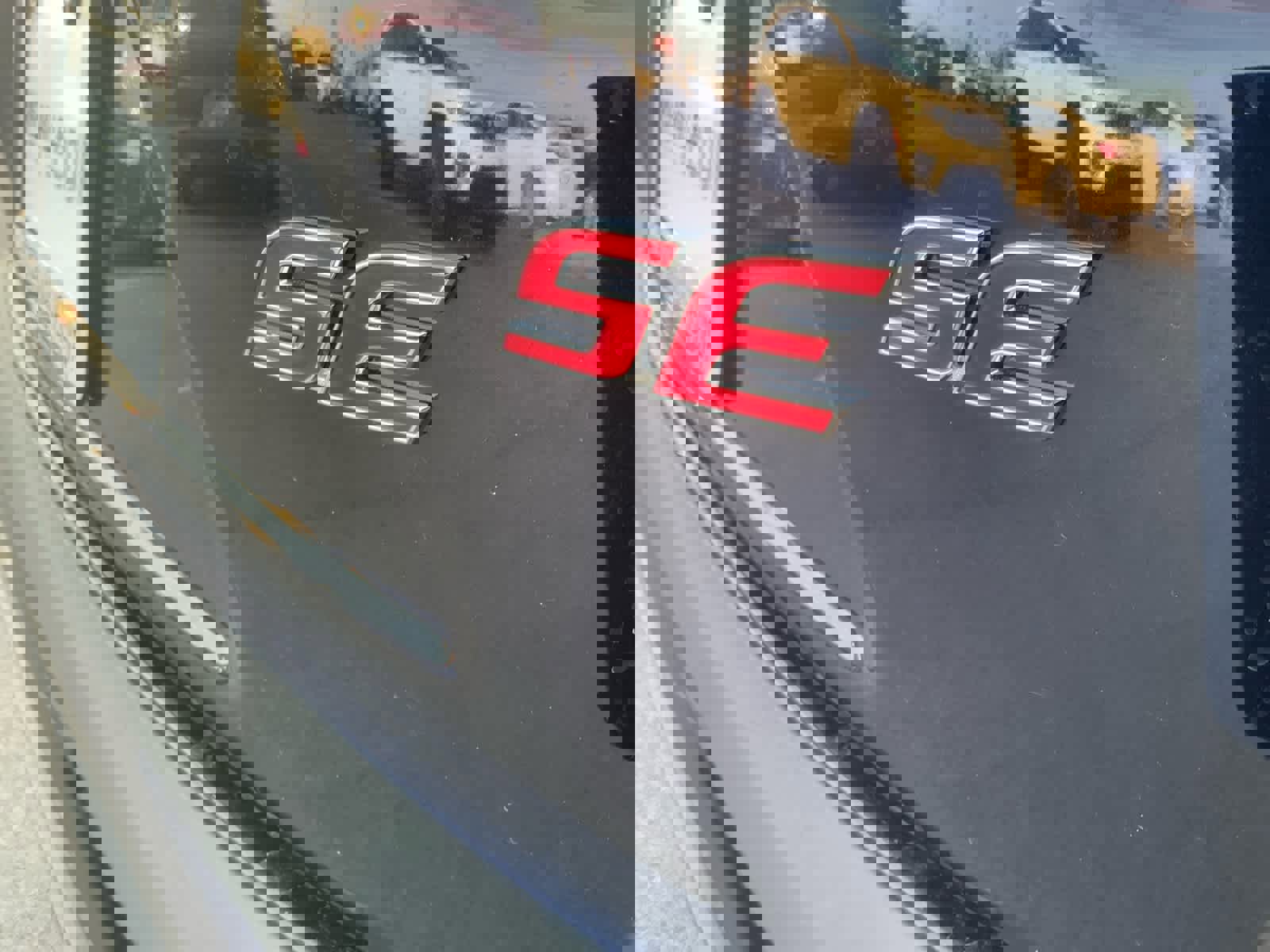 Used 2022 Toyota Corolla SE w/ Carpet Mat Package (TMS) image 16