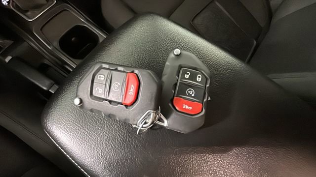 Used 2023 Jeep Wrangler Unlimited w/ Cold Weather Group AWD/4WD image 20
